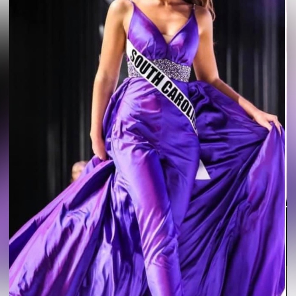 Couture Sherri Hill Fun Fashion